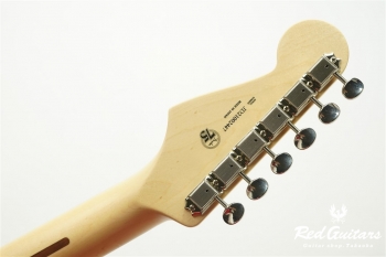 Fender Japan Made in Japan Hybrid II Stratocaster - 3-Color Sunburst